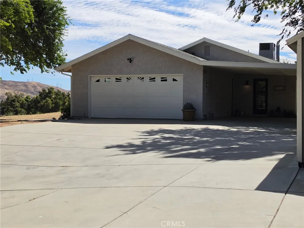 39030 Bouquet Canyon Leona Valley, CA 93551