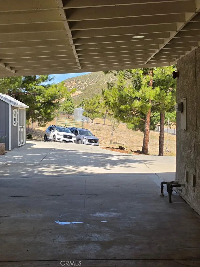 39030 Bouquet Canyon Leona Valley, CA 93551