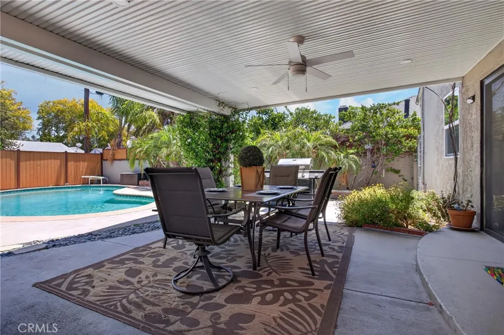 5938 Simpson Ave Valley Village, CA 91607