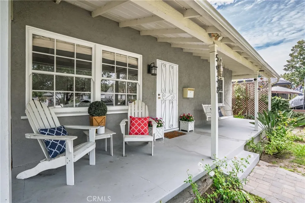 5938 Simpson Ave Valley Village, CA 91607
