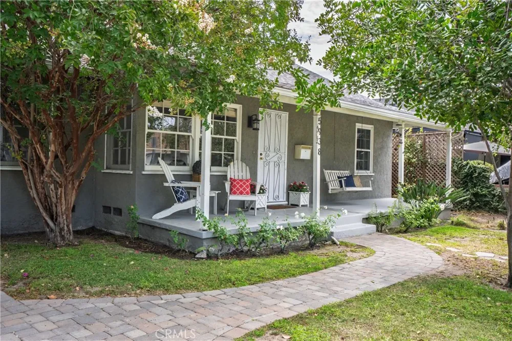 5938 Simpson Ave Valley Village, CA 91607