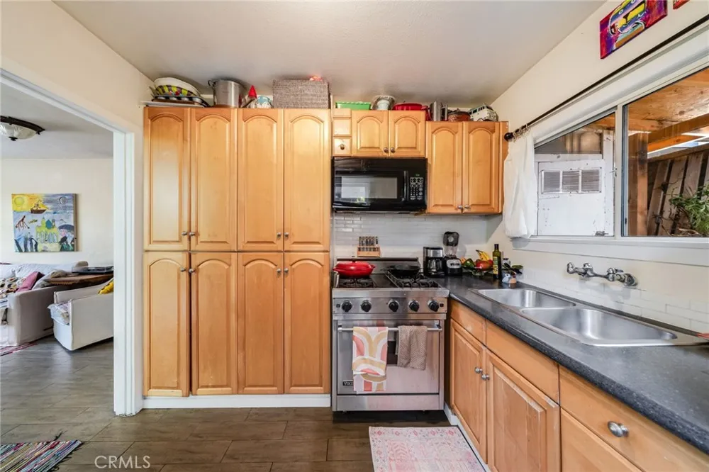 455 Agate Laguna Beach, CA 92651