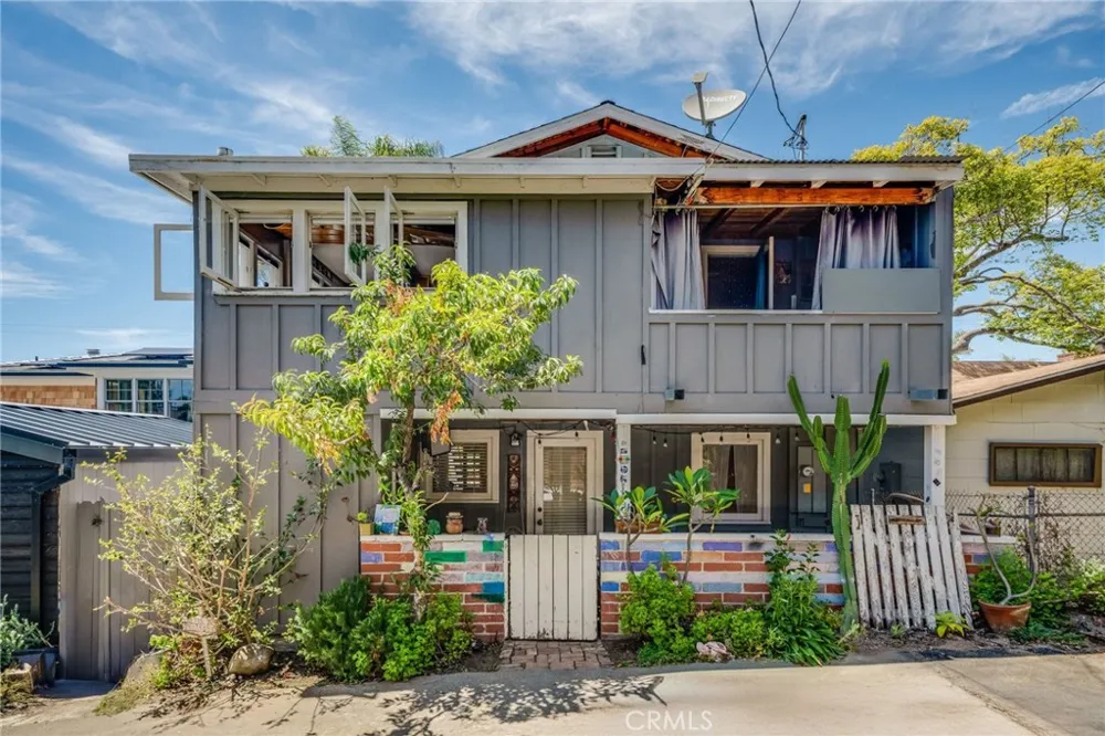 455 Agate Laguna Beach, CA 92651