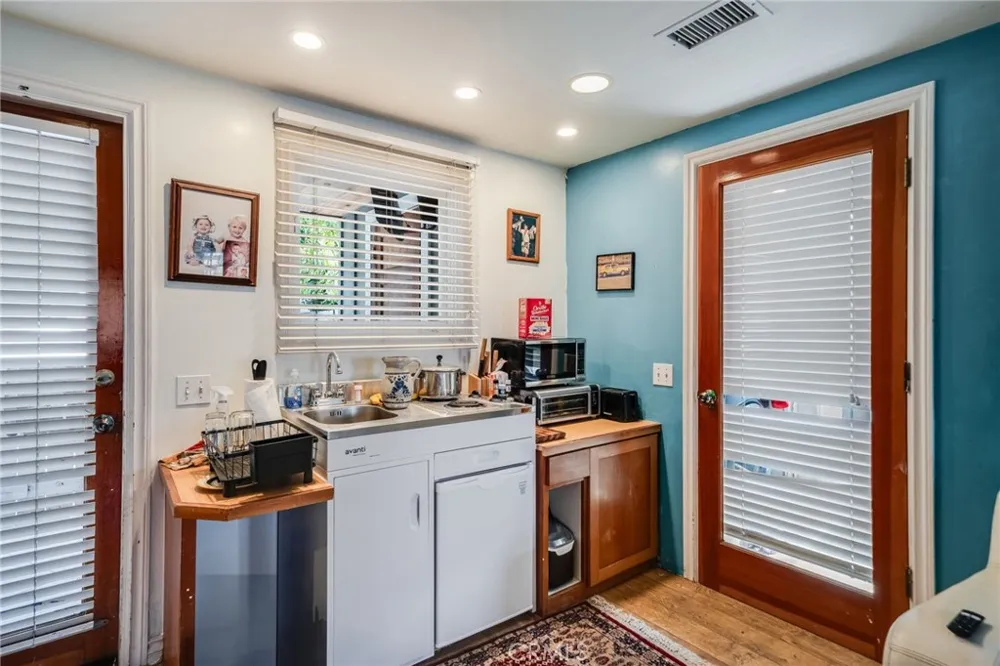 455 Agate Laguna Beach, CA 92651