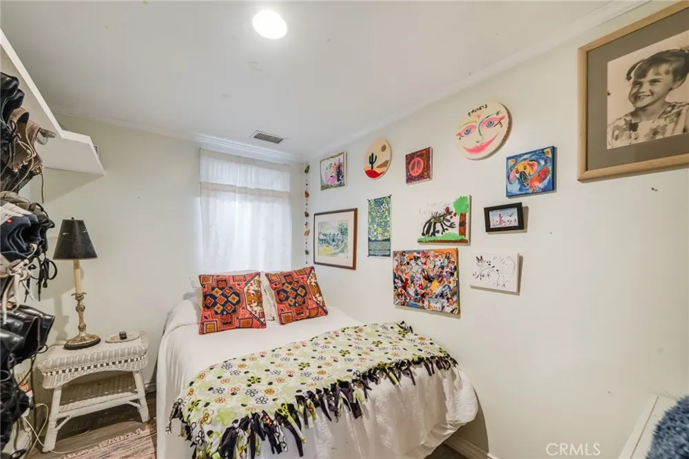 455 Agate Laguna Beach, CA 92651