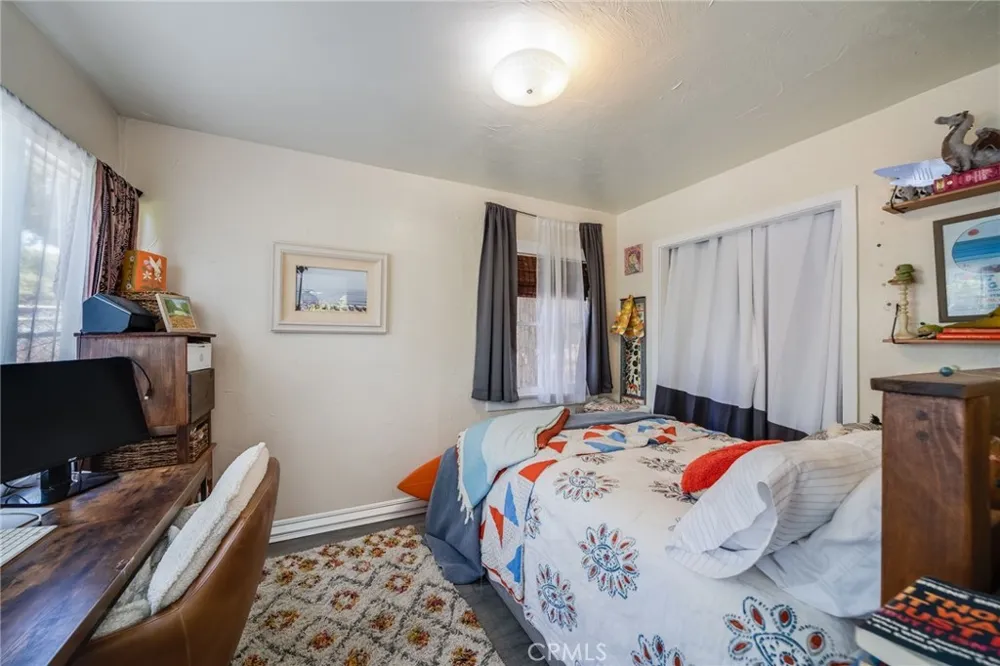 455 Agate Laguna Beach, CA 92651