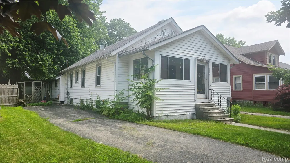 1655 Lyon Street Port Huron City, MI 48060