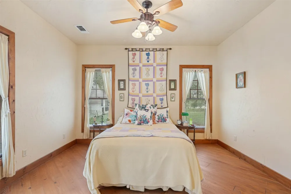 1533 Ranch Road 1323 Johnson City, TX 78636