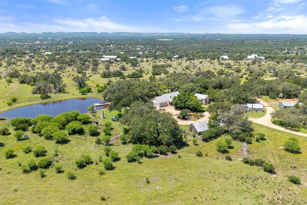 1533 Ranch Road 1323 Johnson City, TX 78636