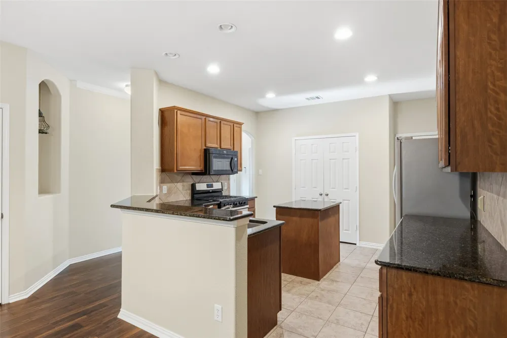 1069 Talley Loop Buda, TX 78610