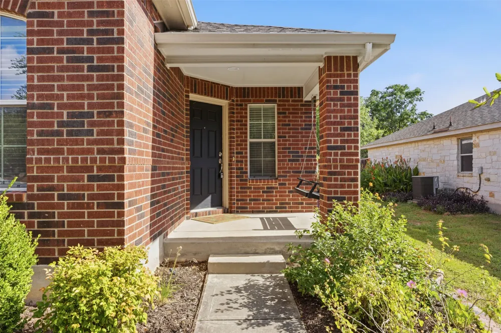 1069 Talley Loop Buda, TX 78610