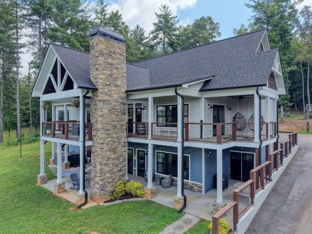 359 New Water Way Blairsville, GA 30512