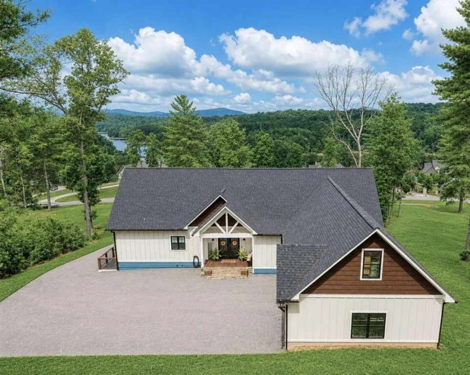 359 New Water Way Blairsville, GA 30512