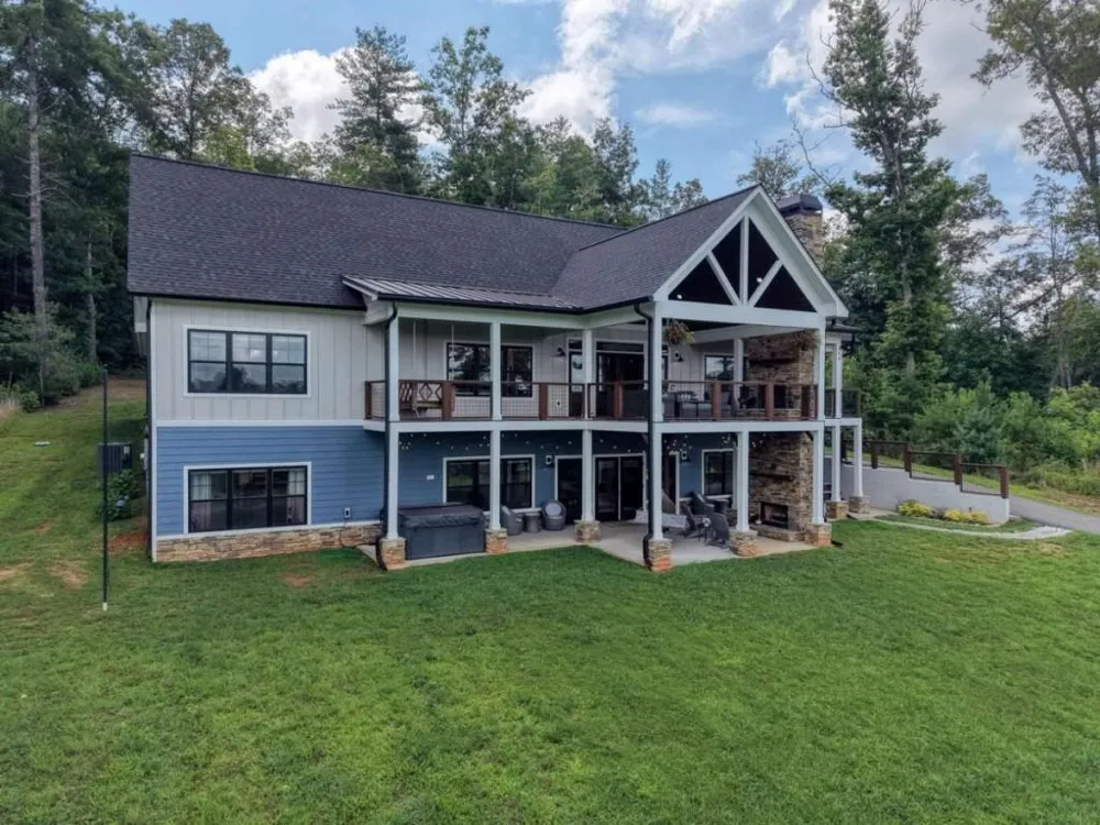 359 New Water Way Blairsville, GA 30512
