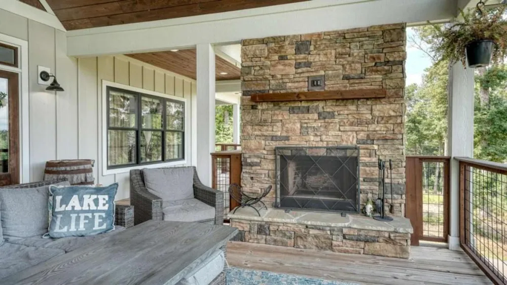 359 New Water Way Blairsville, GA 30512