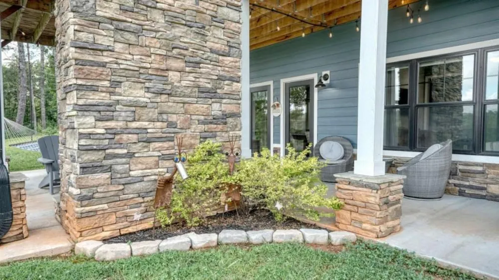 359 New Water Way Blairsville, GA 30512