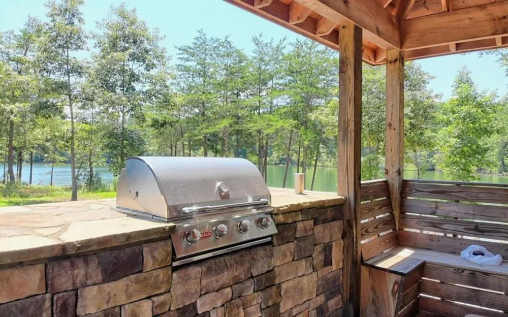 359 New Water Way Blairsville, GA 30512