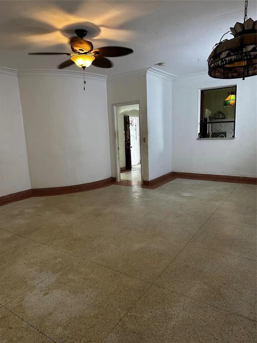 2828 SW 7th Avenue Miami, FL 33129