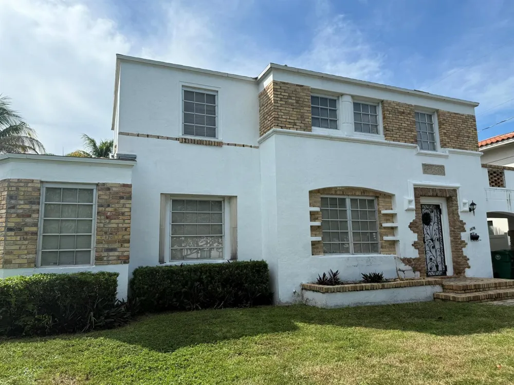 2828 SW 7th Avenue Miami, FL 33129