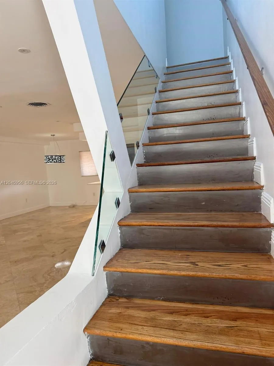 7312 Gary Ave Miami Beach, FL 33141