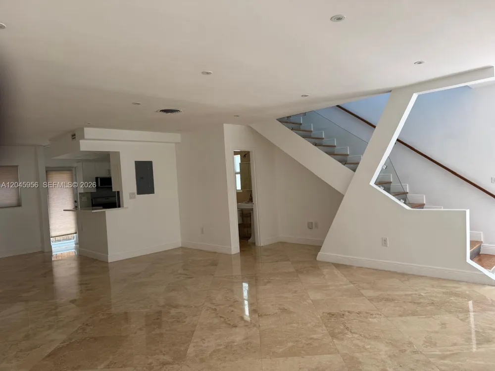 7312 Gary Ave Miami Beach, FL 33141