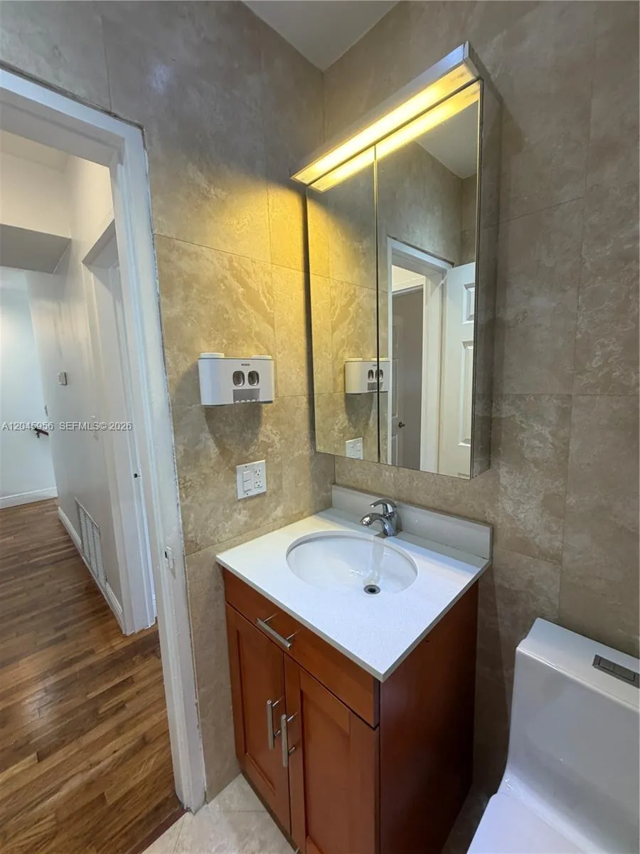 7312 Gary Ave Miami Beach, FL 33141