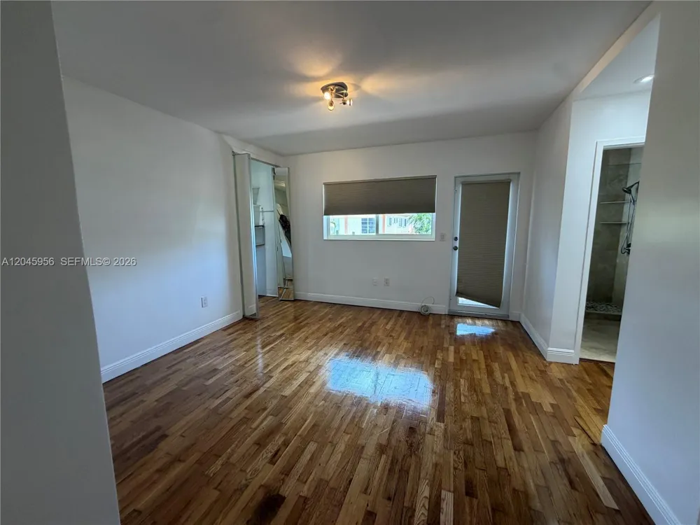 7312 Gary Ave Miami Beach, FL 33141