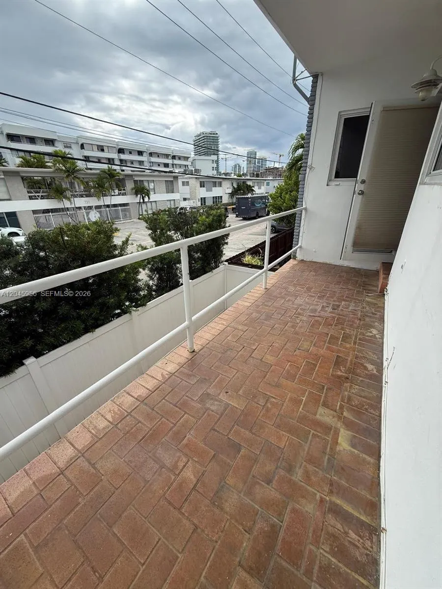 7312 Gary Ave Miami Beach, FL 33141