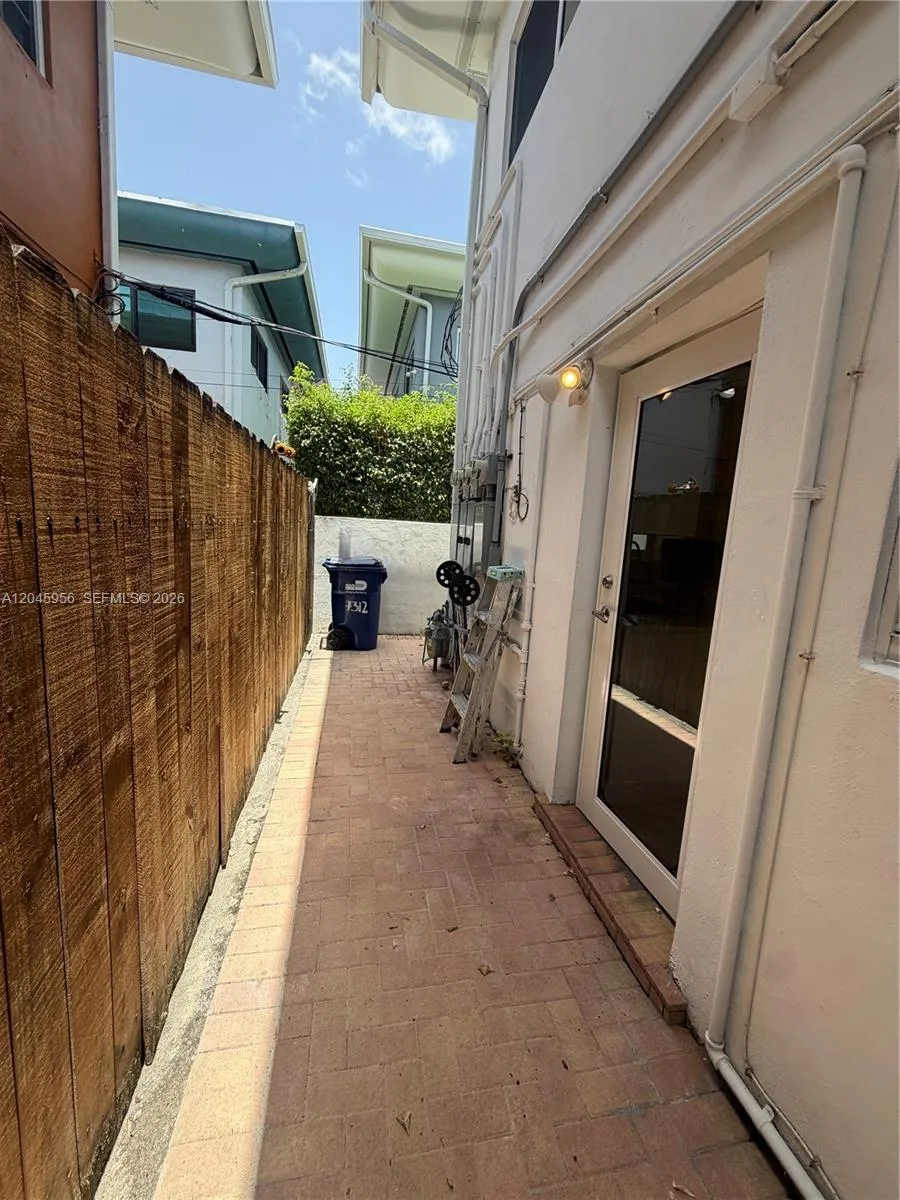 7312 Gary Ave Miami Beach, FL 33141