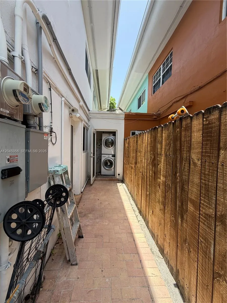 7312 Gary Ave Miami Beach, FL 33141