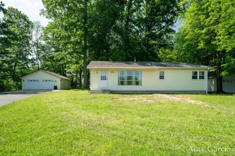 3530 11 Mile Road NE