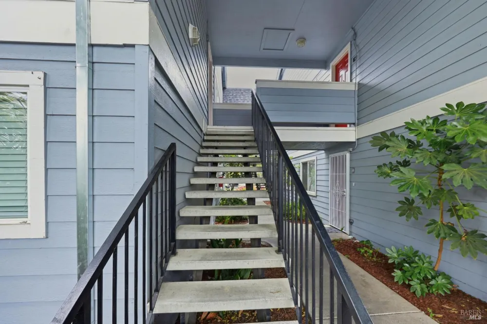 225 Burt Street ##9 Santa Rosa, CA 95407
