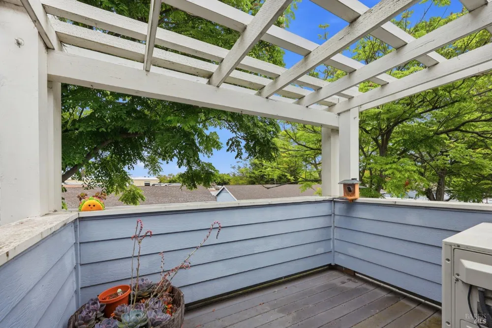 225 Burt Street ##9 Santa Rosa, CA 95407