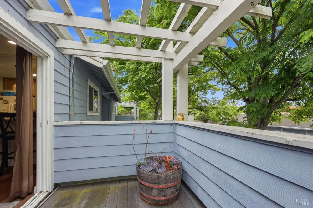 225 Burt Street ##9 Santa Rosa, CA 95407
