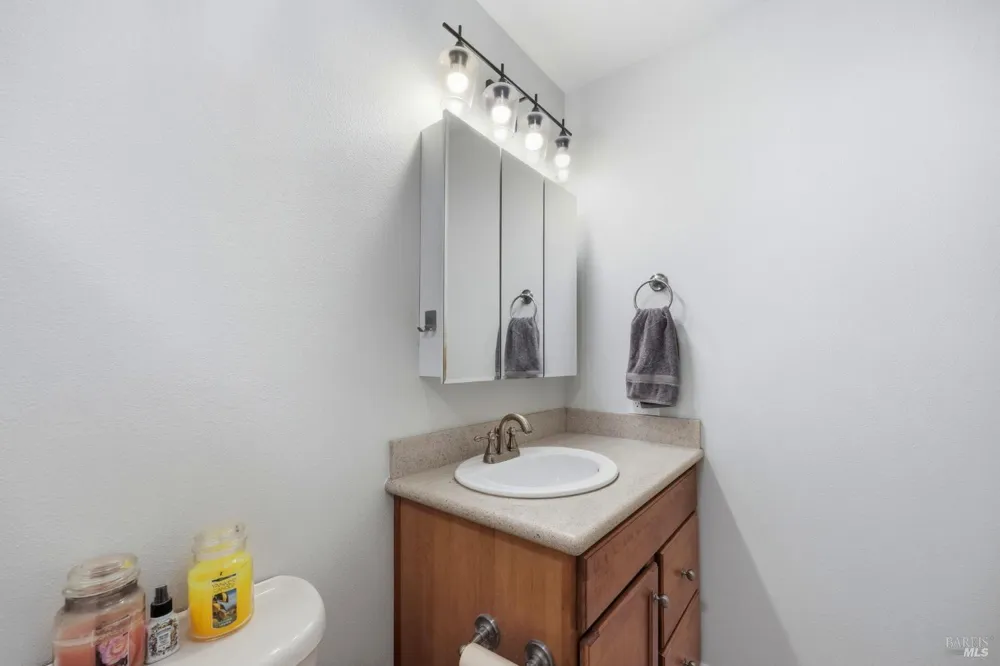 225 Burt Street ##9 Santa Rosa, CA 95407
