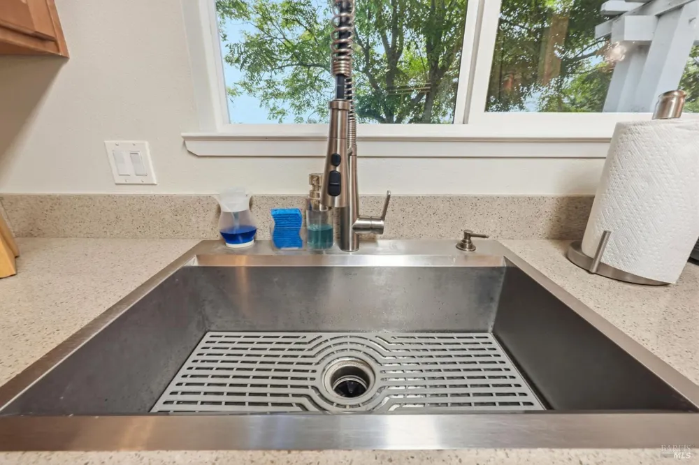 225 Burt Street ##9 Santa Rosa, CA 95407