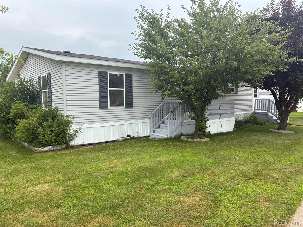 7364 Kings Court Alma City, MI 48801