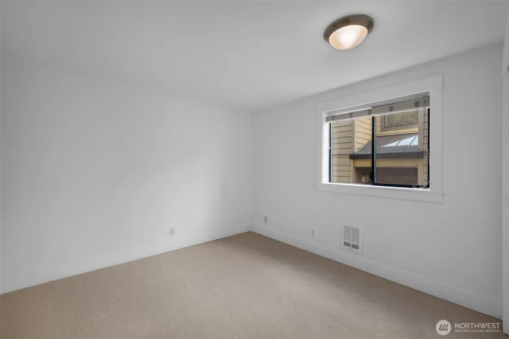 3401 Wallingford Avenue #210 Seattle, WA 98103