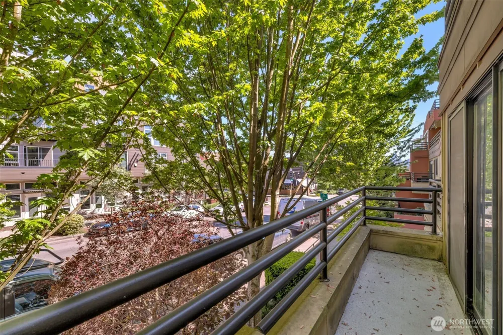 3401 Wallingford Avenue #210 Seattle, WA 98103