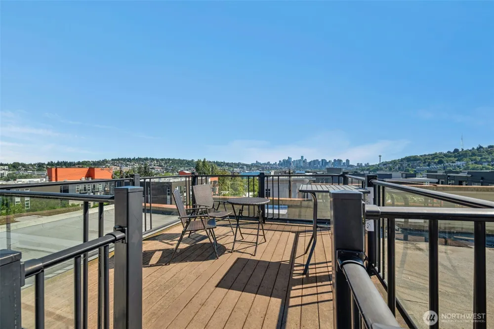 3401 Wallingford Avenue #210 Seattle, WA 98103