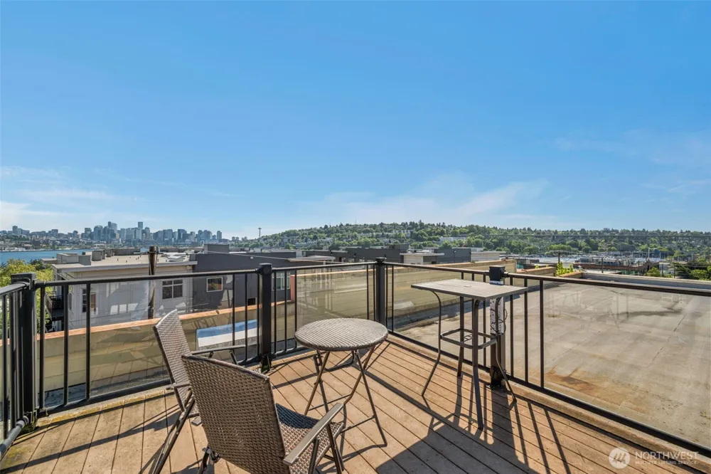 3401 Wallingford Avenue #210 Seattle, WA 98103