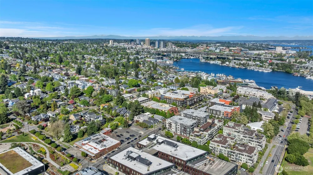 3401 Wallingford Avenue #210 Seattle, WA 98103