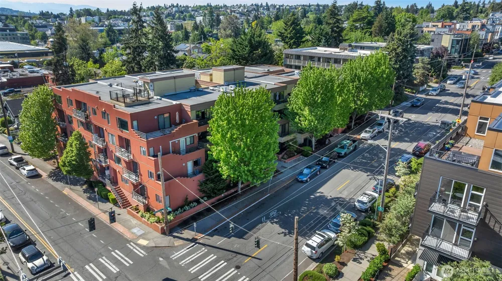 3401 Wallingford Avenue #210 Seattle, WA 98103