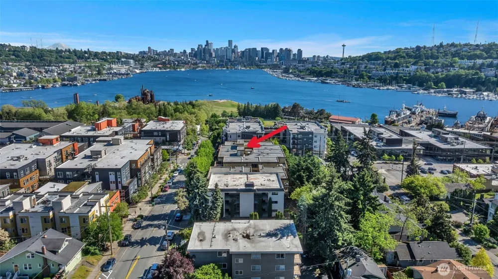 3401 Wallingford Avenue #210 Seattle, WA 98103