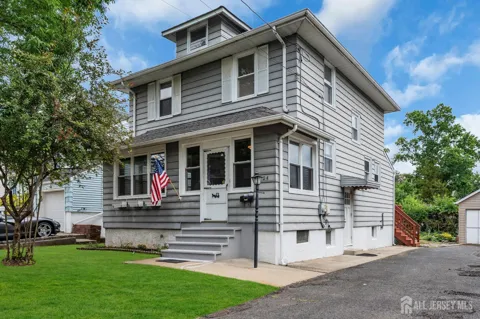 404-404 Elm Street