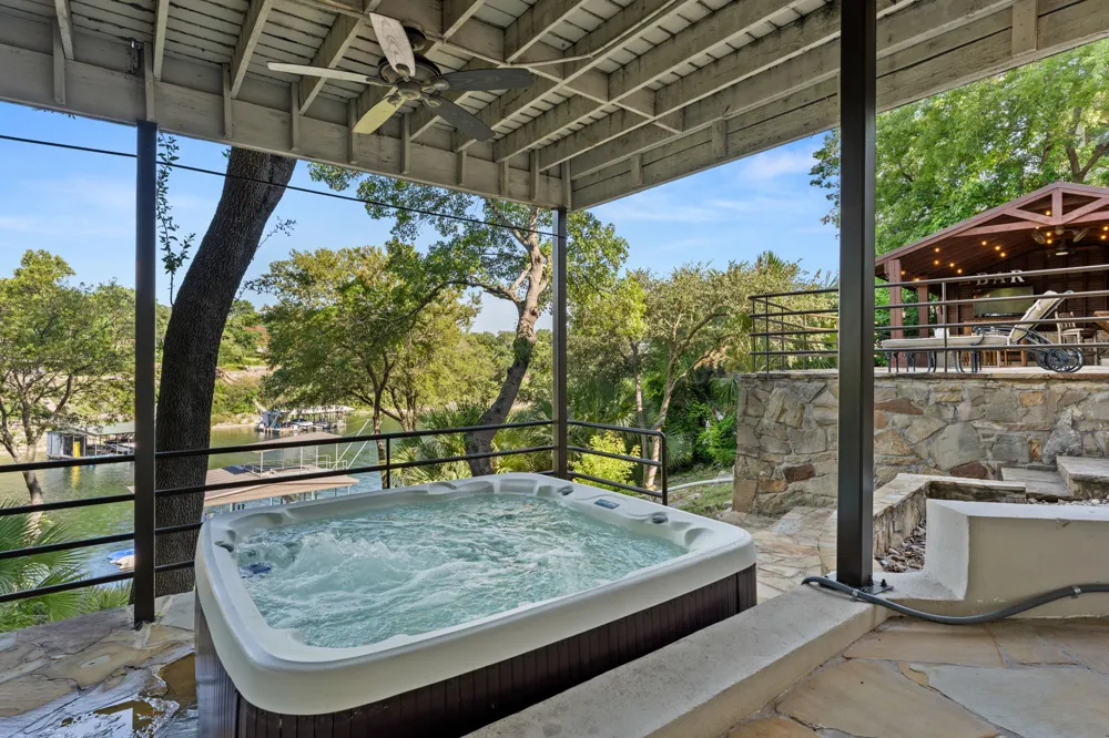 15747 Booth Circle Volente, TX 78641