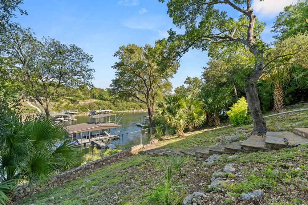 15747 Booth Circle Volente, TX 78641