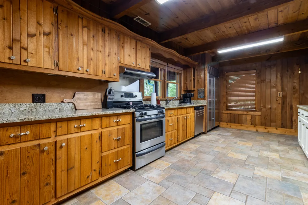 131 Ralph Hickey Rd Road Chatsworth, GA 30705