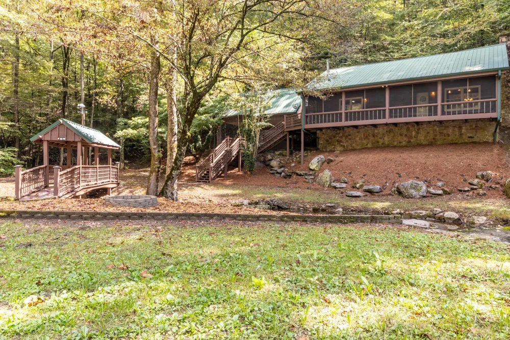 131 Ralph Hickey Rd Road Chatsworth, GA 30705