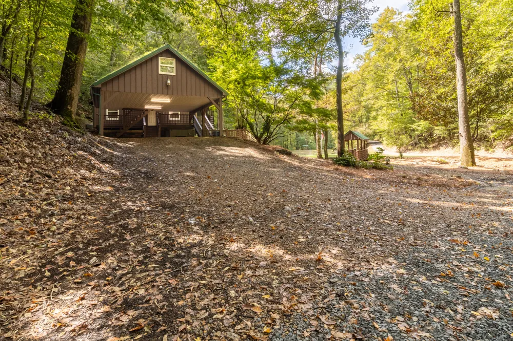 131 Ralph Hickey Rd Road Chatsworth, GA 30705